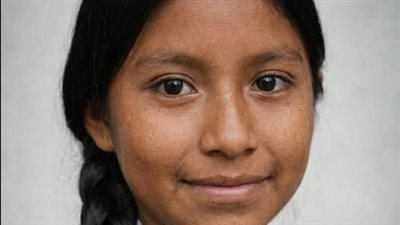 كانت تحت قدميه 15 سنة… وهو يقود البحث عنها أمام الكاميرات!