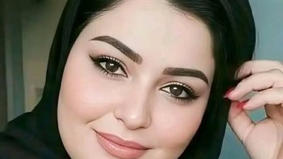 استحمّيتُ حماي المشلۏل سرًّا لكن العلامة على جسده كشفت سرًّا دفنته طفولتي