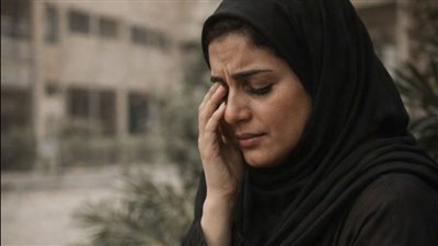 ذهبت فتاة مع اختها المتزوجة إلى الطبيبة