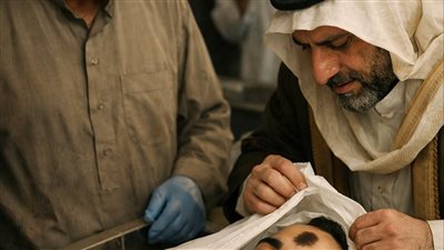 قال الشيخ عباس بتاوي مغسل أموات في جدة اتصل بي أحد الأخوة وأنا في المنزل