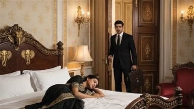 نامت بالخطأ في جناح الملياردير… وما اكتشفته في الصباح غيّر حياتها للأبد!