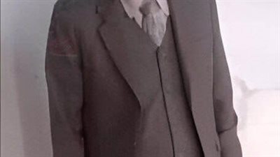 أستاذ ﺭﻳﺎﺿﻴﺎﺕ عراقي يعمل ﻓﻲ إحدى جامعات دول الخليج (الإمارات)