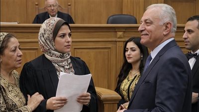 قصة المحــامية