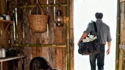 ترك أولاده لأنهم عبء وبعد 30 سنة عاد يطلب المساعدة… لكن ما حدث صدمه ولن يُنسى!